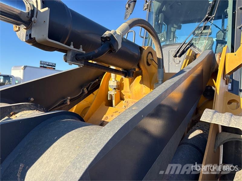 John Deere 744L Wheel Loader Utovarivači na točkove