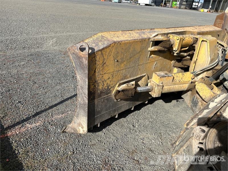 John Deere 750C Pásové dozery