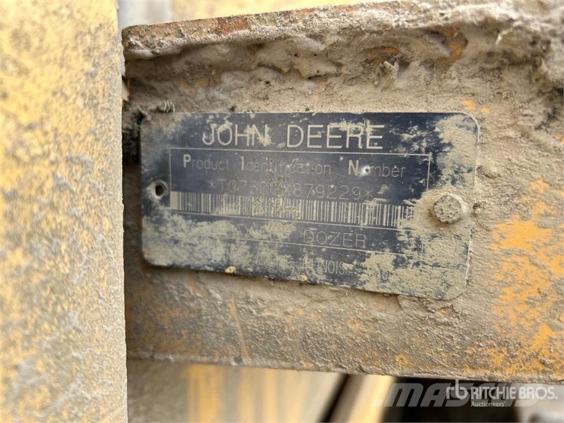 John Deere 750C Pásové dozery