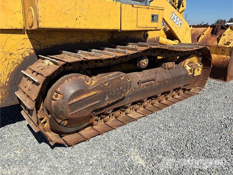 John Deere 755C クローラーローダー