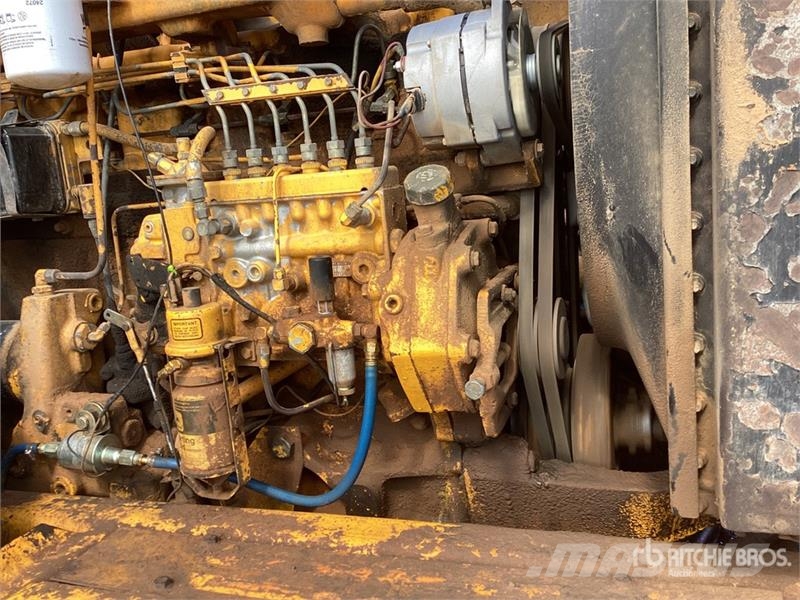 John Deere 762 Scrapers