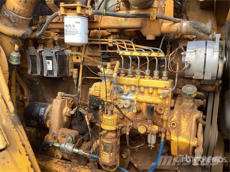 John Deere 762 Scrapers