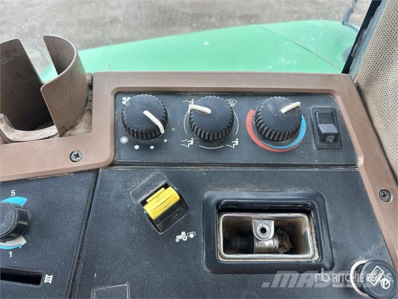 John Deere 7810 Traktorok