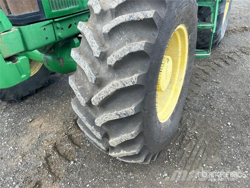 John Deere 7810 Traktorok