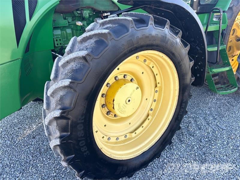John Deere 8235R Tractors