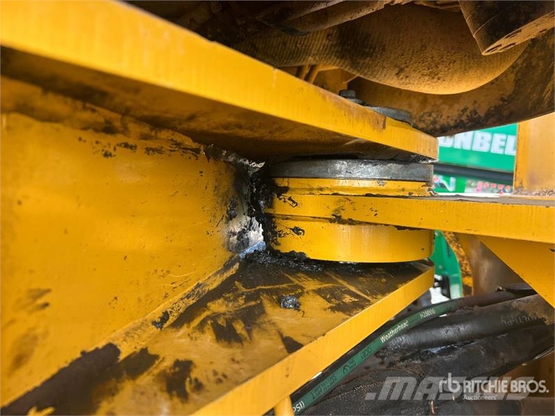 John Deere 824K Wheel Loader 휠로우더