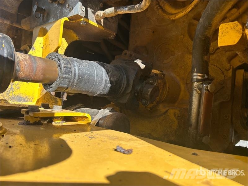 John Deere 824K Wheel Loader 휠로우더