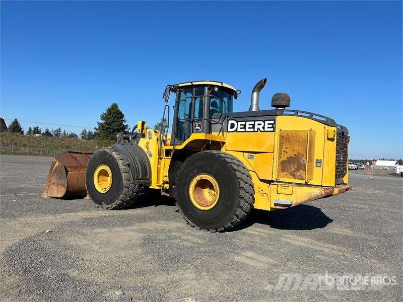 John Deere 824K Wheel Loader 휠로우더