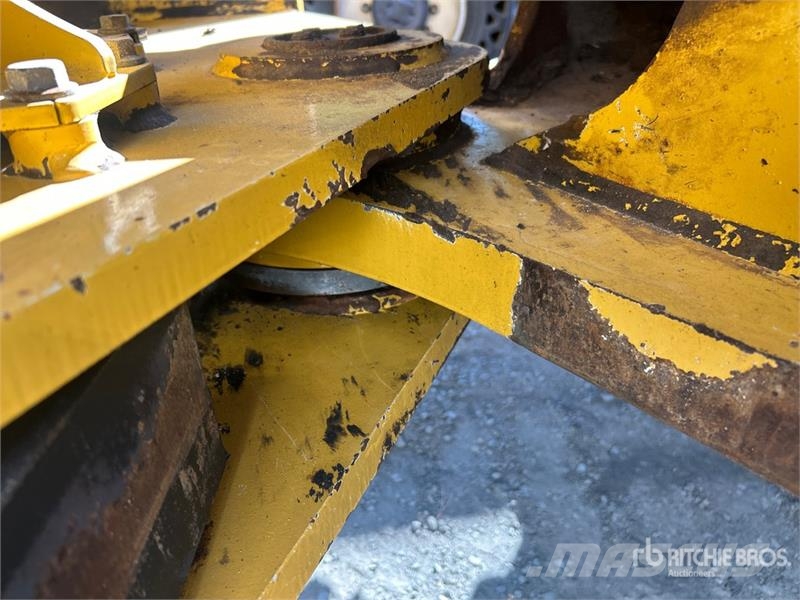 John Deere 824K Wheel Loader 휠로우더