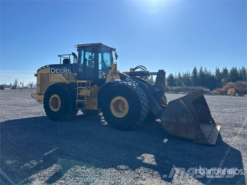 John Deere 824K Wheel Loader 휠로우더