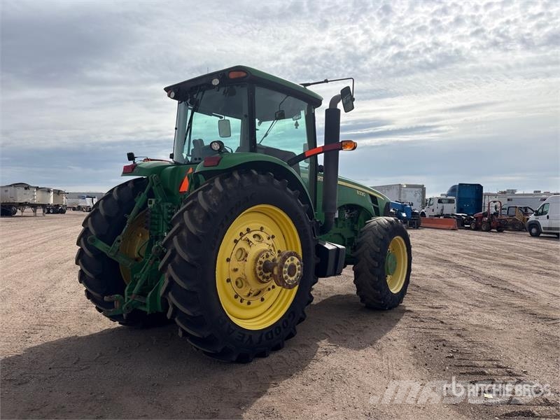 John Deere 8330 4WD Tractor Tractoren