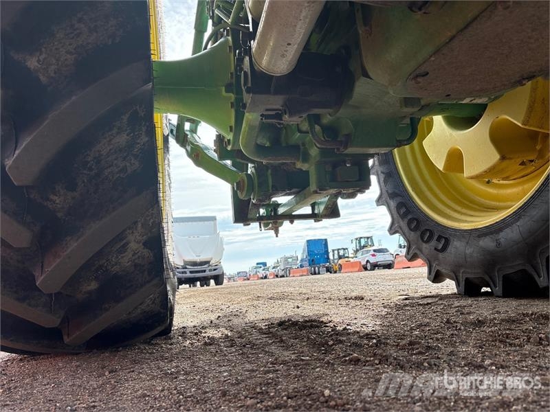 John Deere 8330 4WD Tractor Tractoren