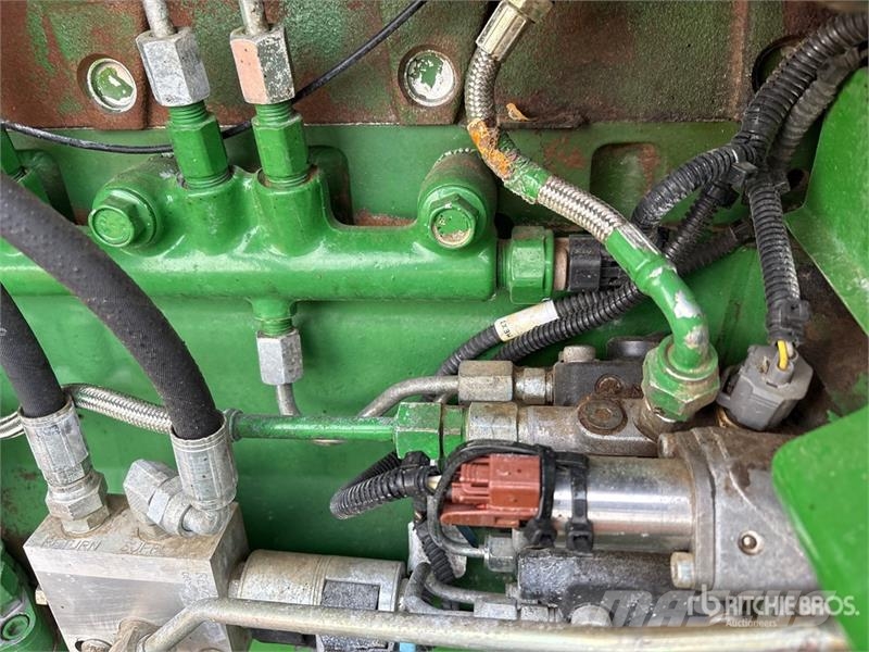 John Deere 8330 4WD Tractor Tractoren