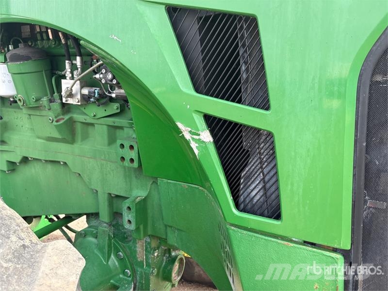John Deere 8330 4WD Tractor Tractoren