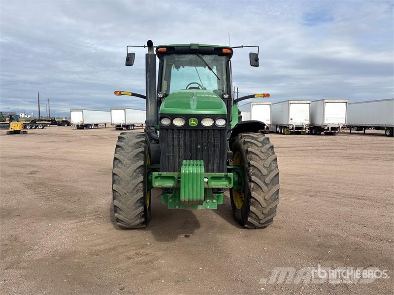 John Deere 8330 4WD Tractor Tractoren