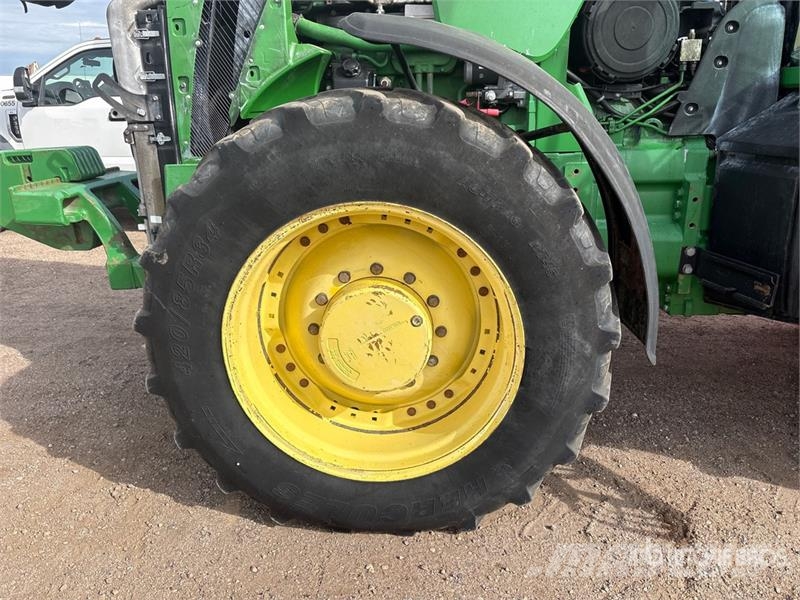 John Deere 8330 4WD Tractor Tractoren