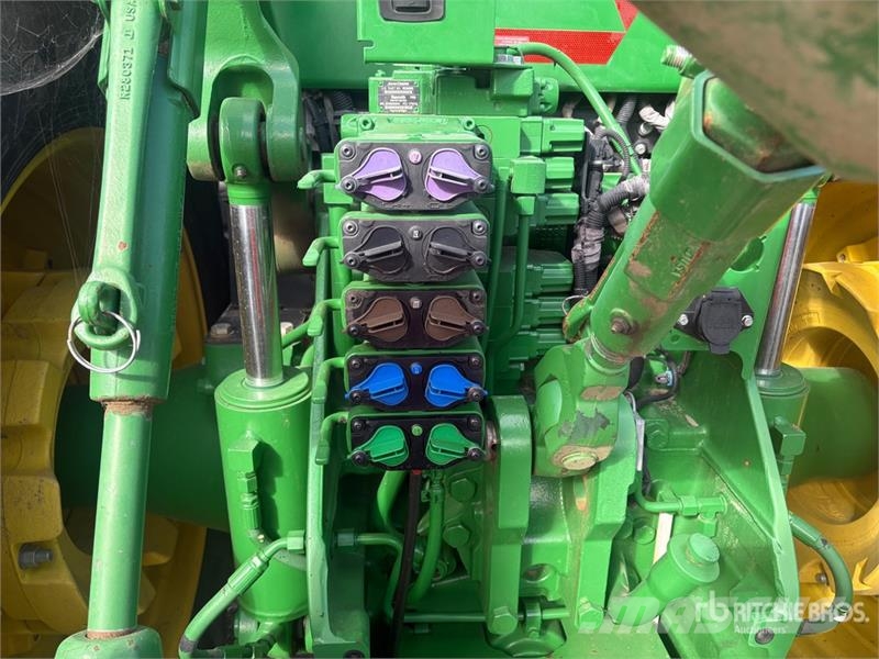 John Deere 8345R Traktorit
