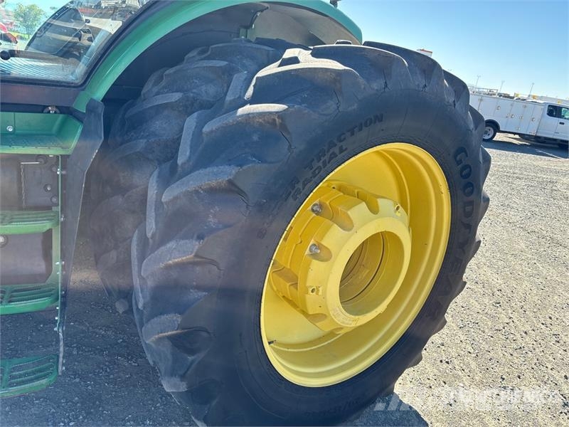 John Deere 8345R Traktorit