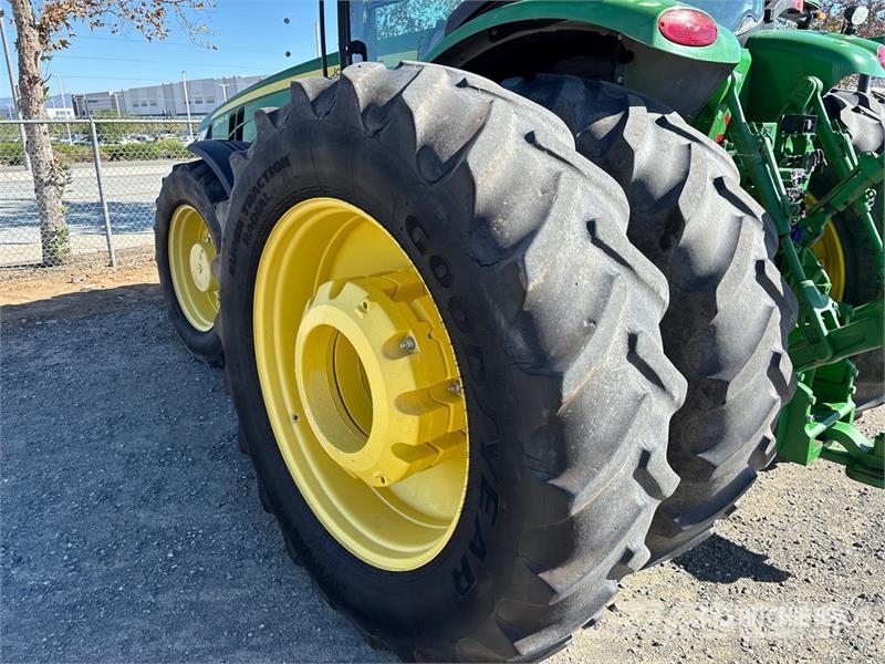John Deere 8345R Traktorit