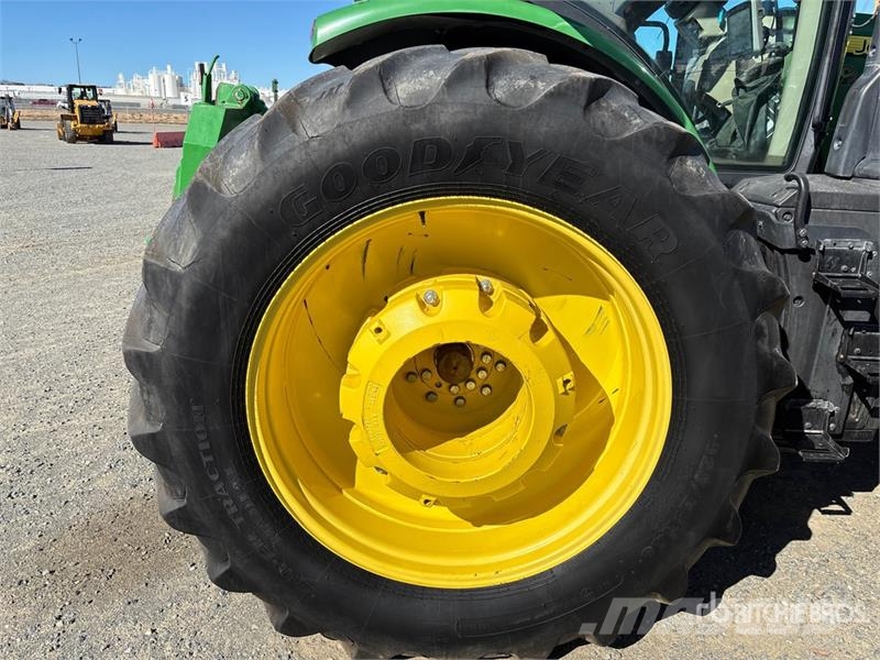 John Deere 8345R Traktorit