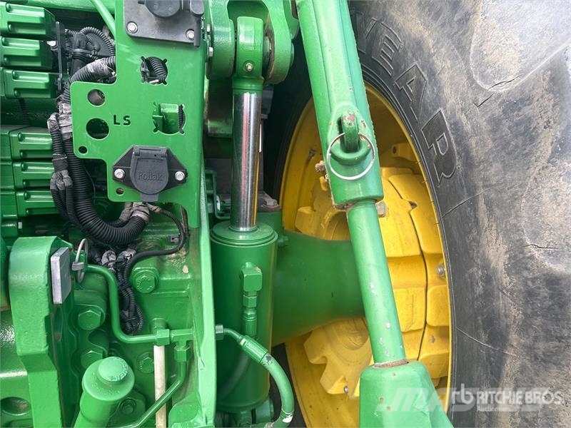John Deere 8345R Traktorit