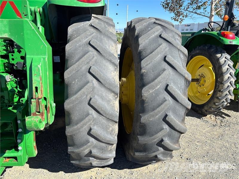 John Deere 8345R Traktorit