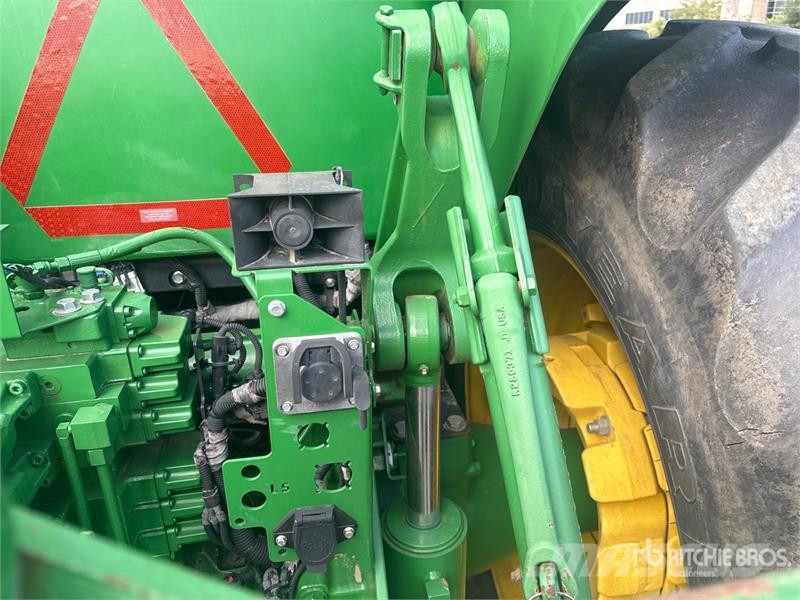 John Deere 8345R Traktorit