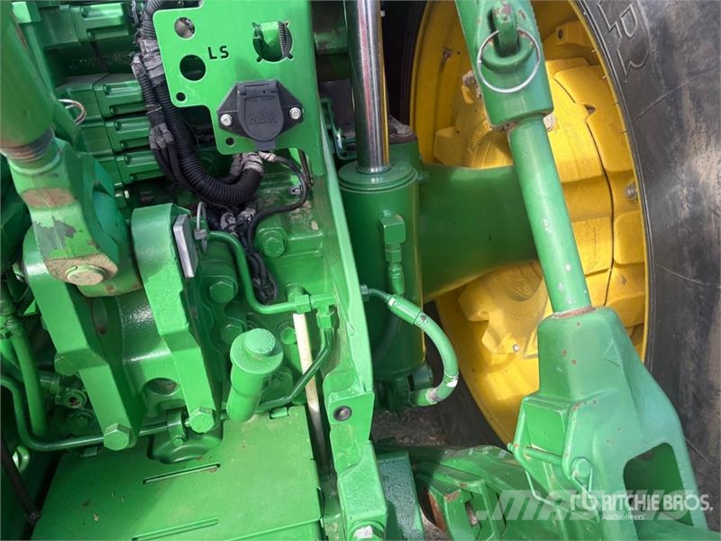 John Deere 8345R Traktorit