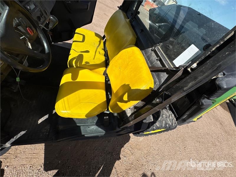 John Deere 835M 4x4 Utility Vehicle Maszyny komunalne