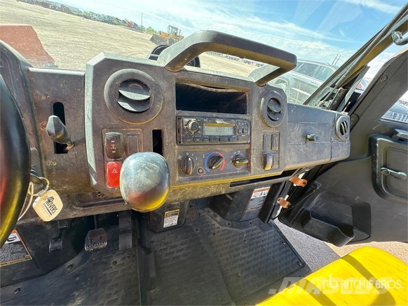 John Deere 835M 4x4 Utility Vehicle Maszyny komunalne
