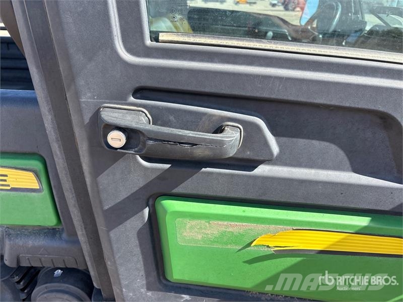 John Deere 835M 4x4 Utility Vehicle Maszyny komunalne
