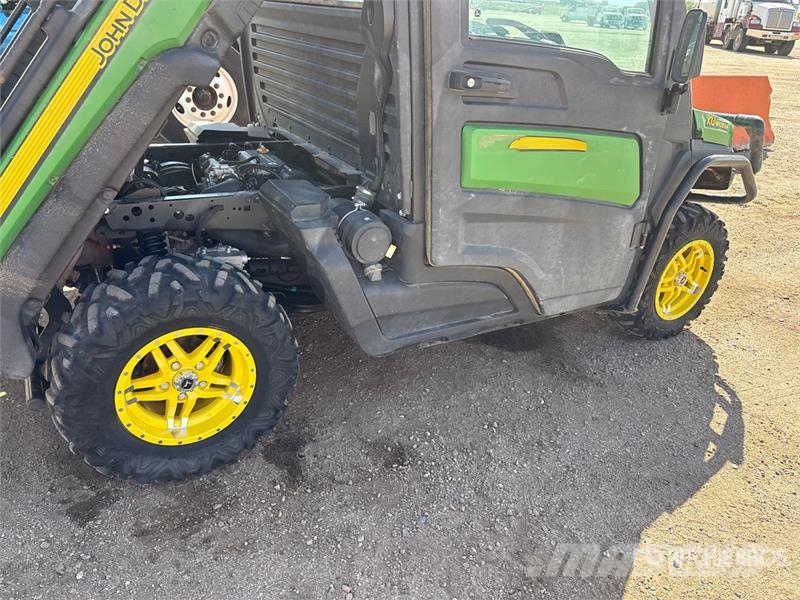 John Deere 835M 4x4 Utility Vehicle Maszyny komunalne