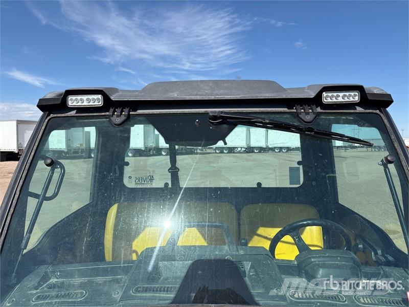 John Deere 835M 4x4 Utility Vehicle Maszyny komunalne