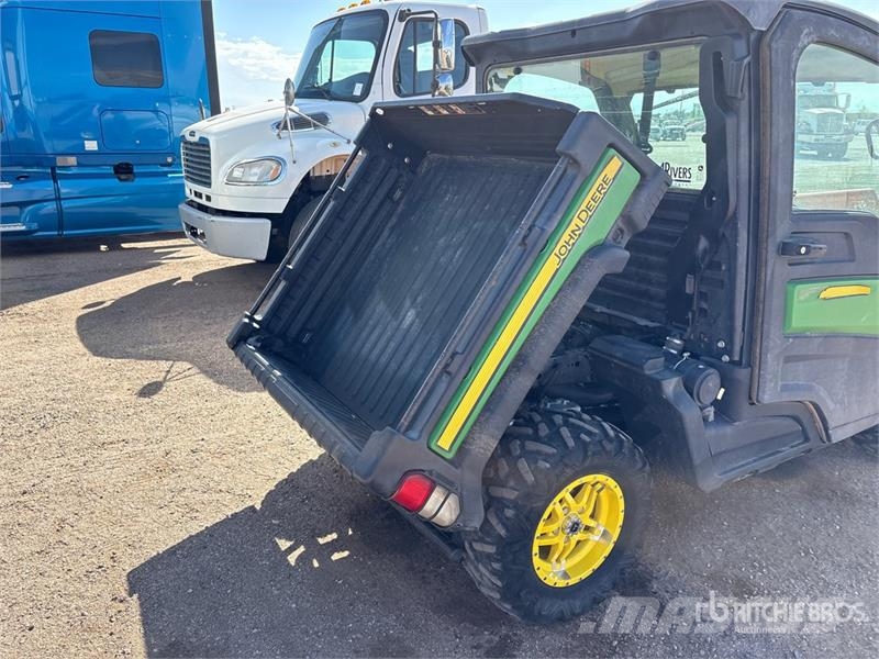 John Deere 835M 4x4 Utility Vehicle Maszyny komunalne