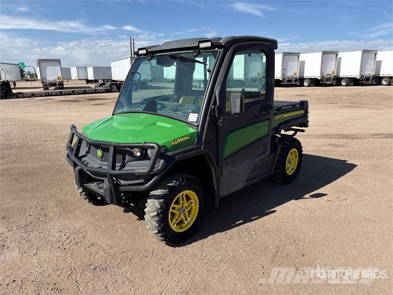 John Deere 835M 4x4 Utility Vehicle Maszyny komunalne
