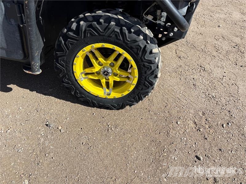 John Deere 835M 4x4 Utility Vehicle Maszyny komunalne