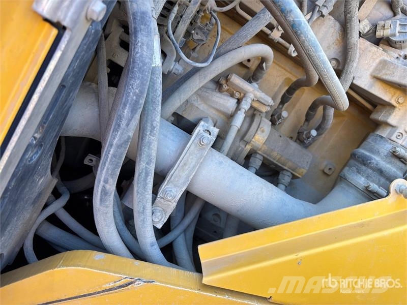 John Deere 844K Wheel Loader Iekrāvēji uz riteņiem