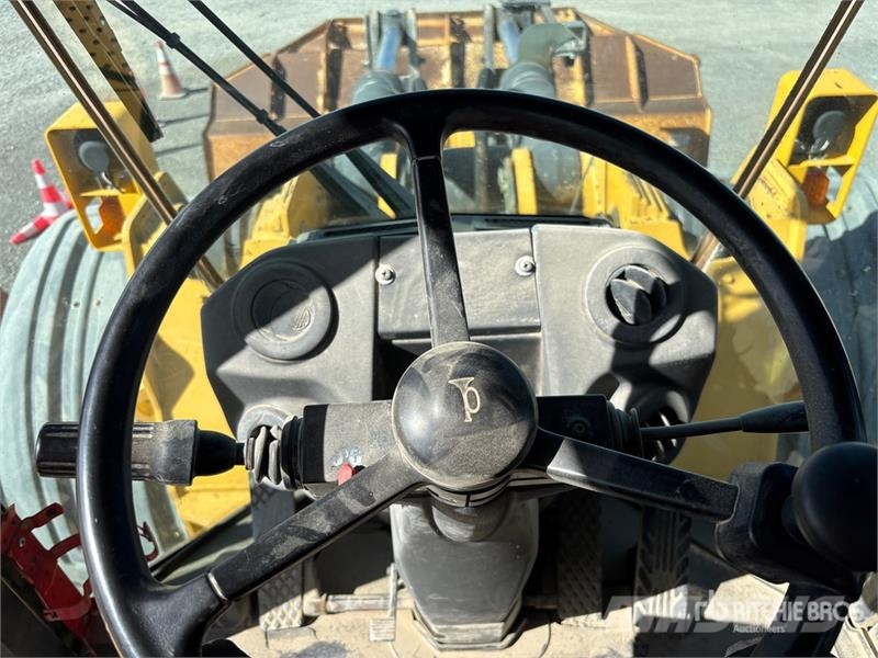 John Deere 844K Wheel Loader Iekrāvēji uz riteņiem
