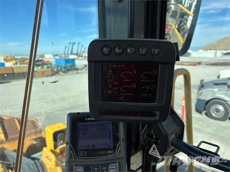 John Deere 844K Wheel Loader Iekrāvēji uz riteņiem