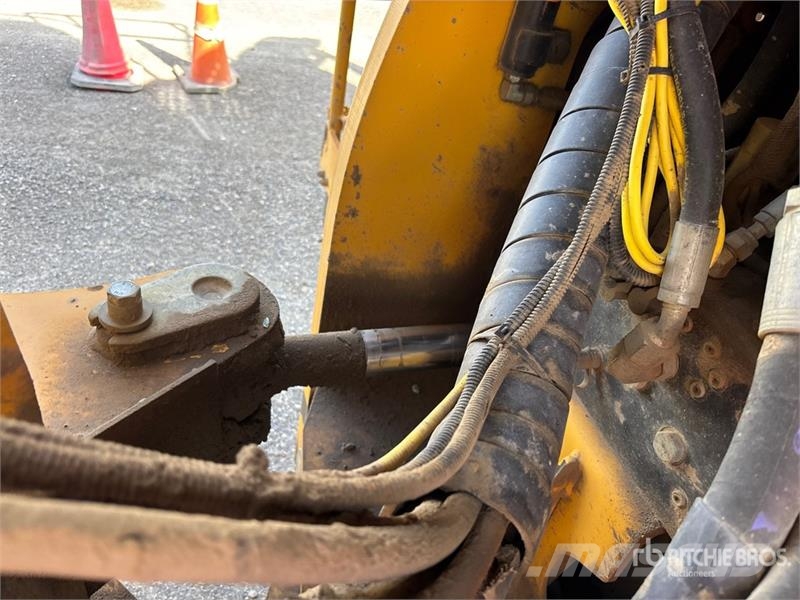 John Deere 844K Wheel Loader Iekrāvēji uz riteņiem