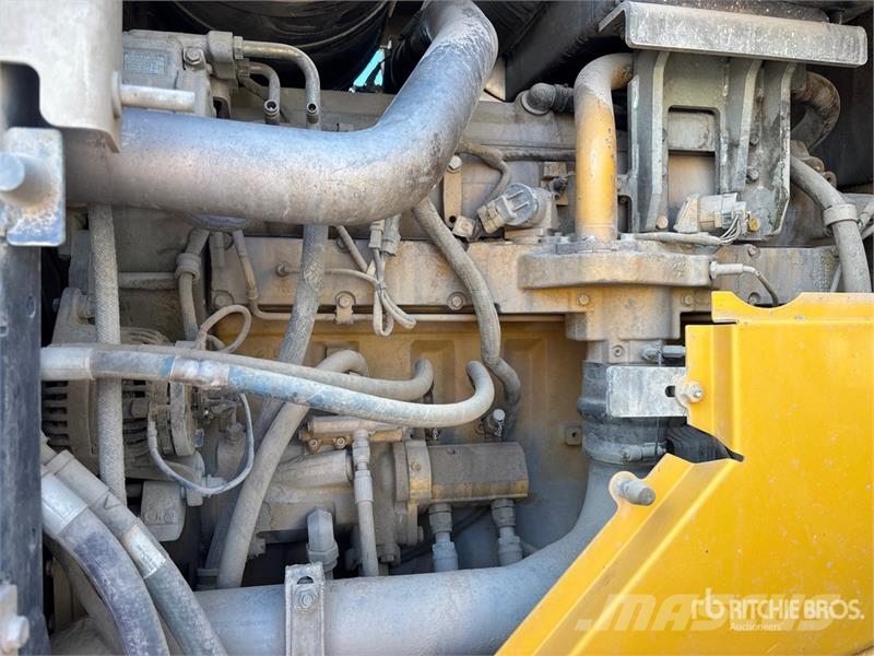 John Deere 844K Wheel Loader Iekrāvēji uz riteņiem