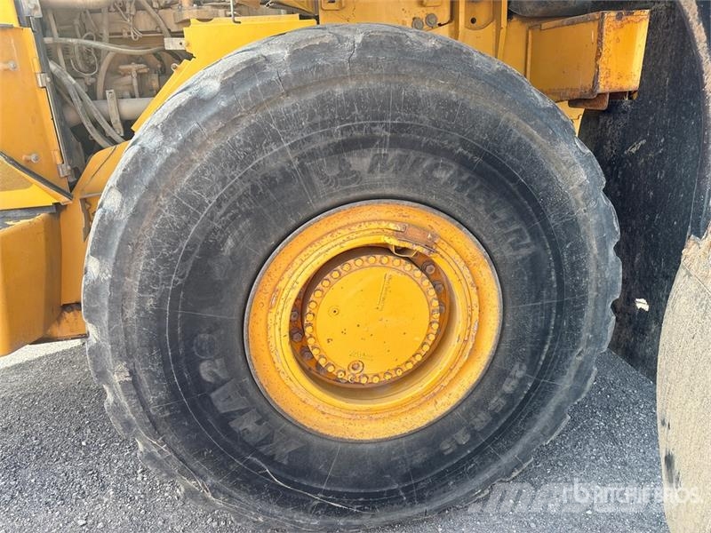 John Deere 844K Wheel Loader Iekrāvēji uz riteņiem