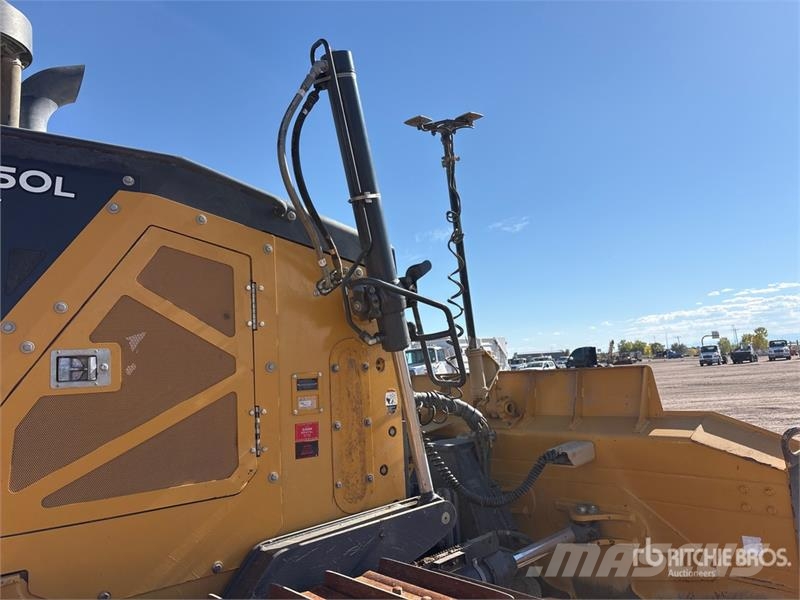 John Deere 850L XLT Crawler Dozer بلدوزرات مجنزرة