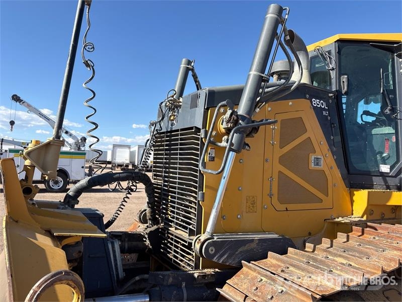 John Deere 850L XLT Crawler Dozer بلدوزرات مجنزرة