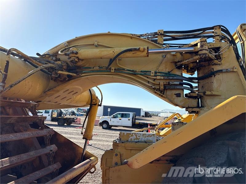 John Deere 862B Elevatoare