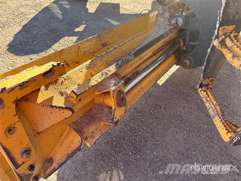 John Deere 872G Greyderler
