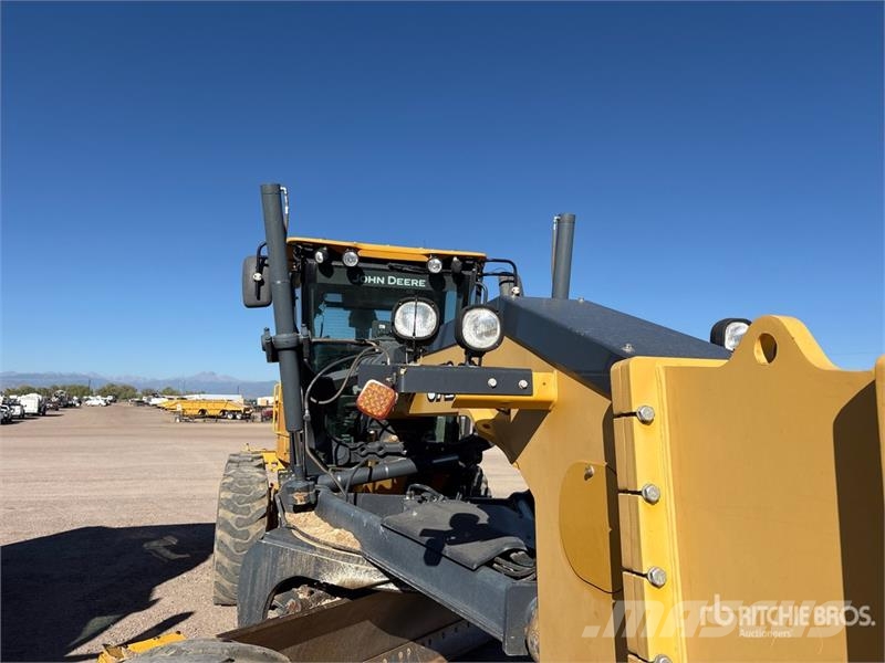 John Deere 872G Greyderler