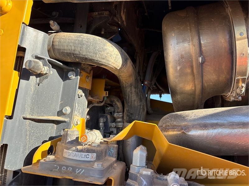 John Deere 872G Greyderler