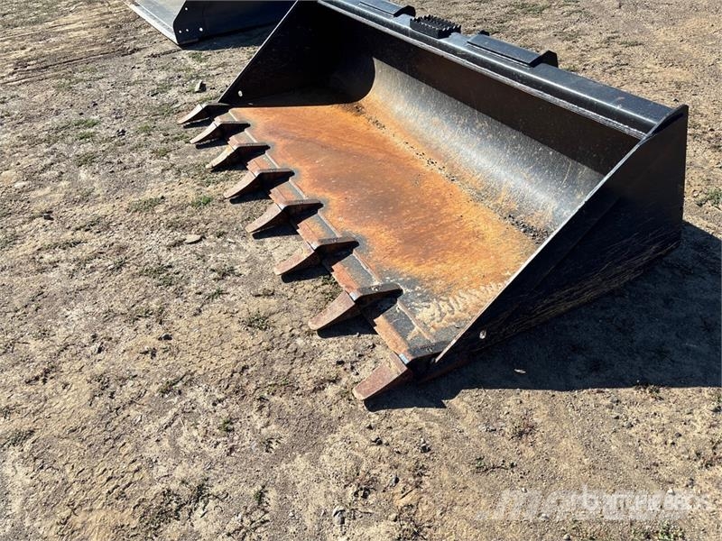 John Deere AT321181 84 in General Purpose Skid Steer Bucket - Schaufeln