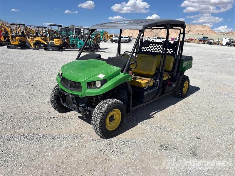 John Deere Gator 4X2 Arbeitsfahrzeuge